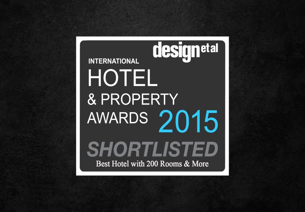 جایزه بهترین هتل و مرکز اقامتی سال(۲۰۱۵)